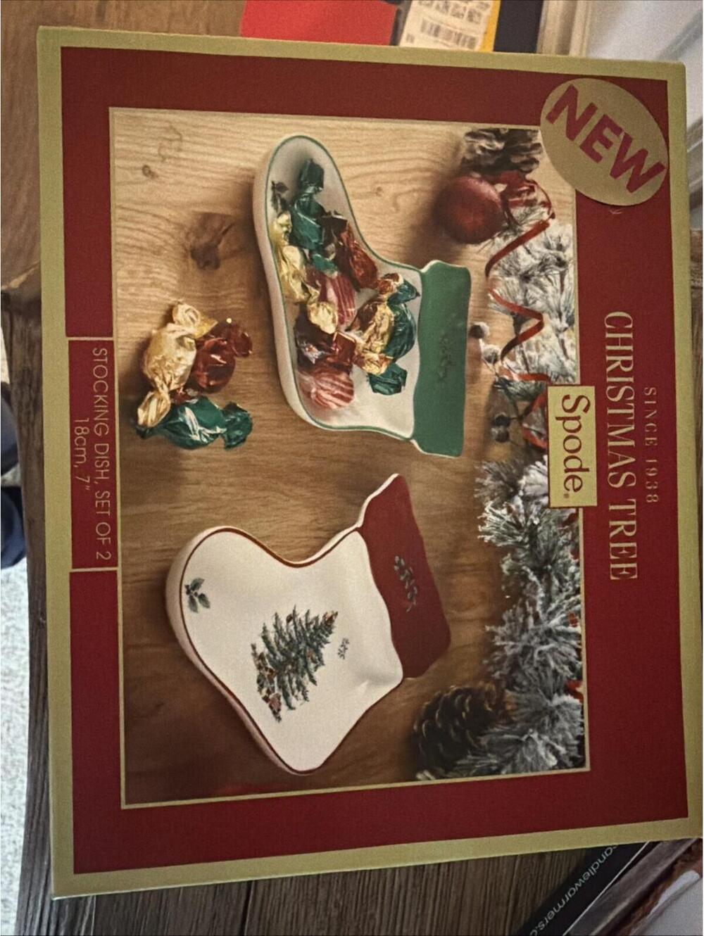 Spode Christmas Tree Stocking Dishes Set of 2 Red Green 7” NIB